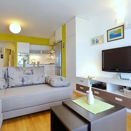 Apartment Bluebell With Private Parking